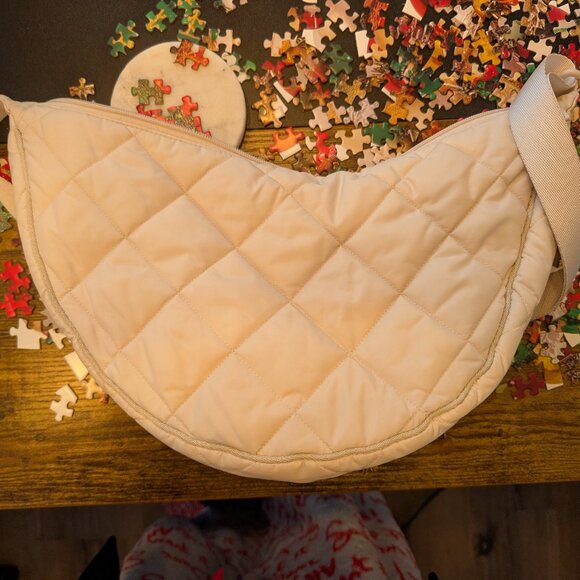 Uniqlo Large Quilted Half Moon Bag - Picture 9 of 10